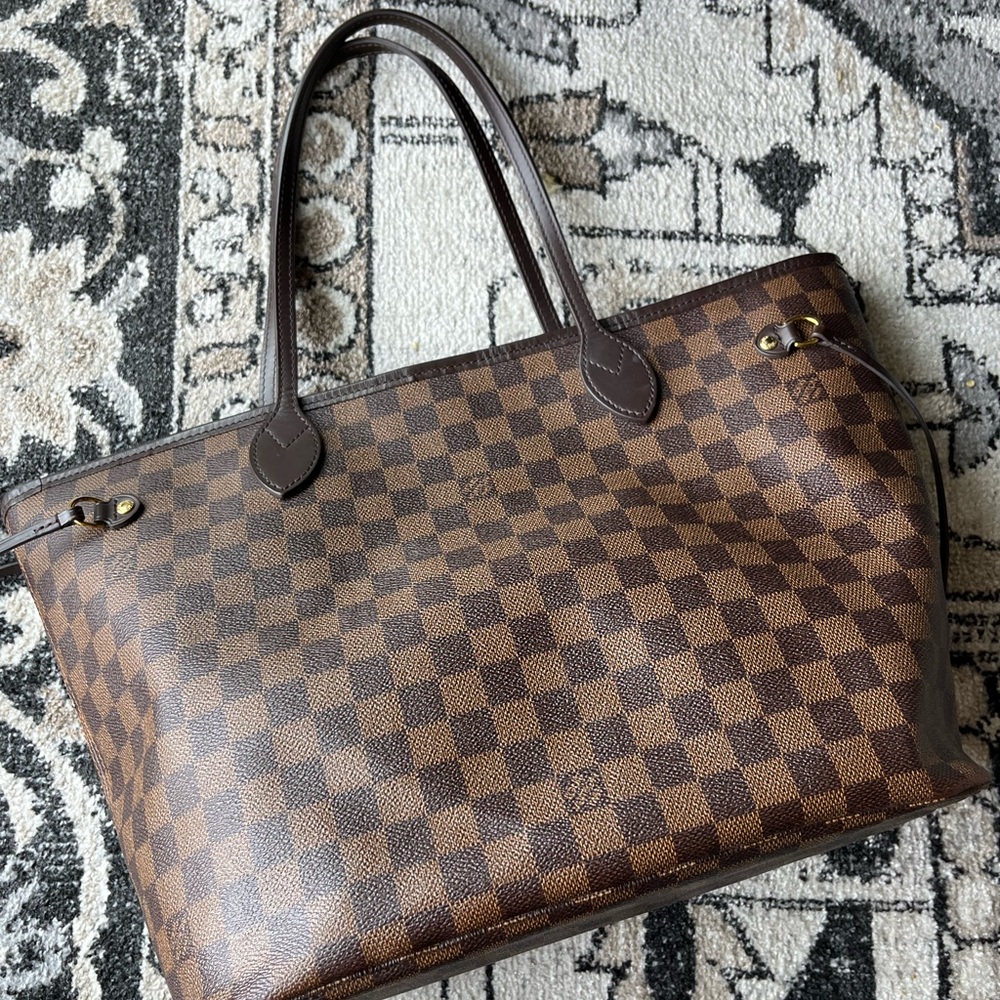 Louis Vuitton Neverfull Damier Ebene MM